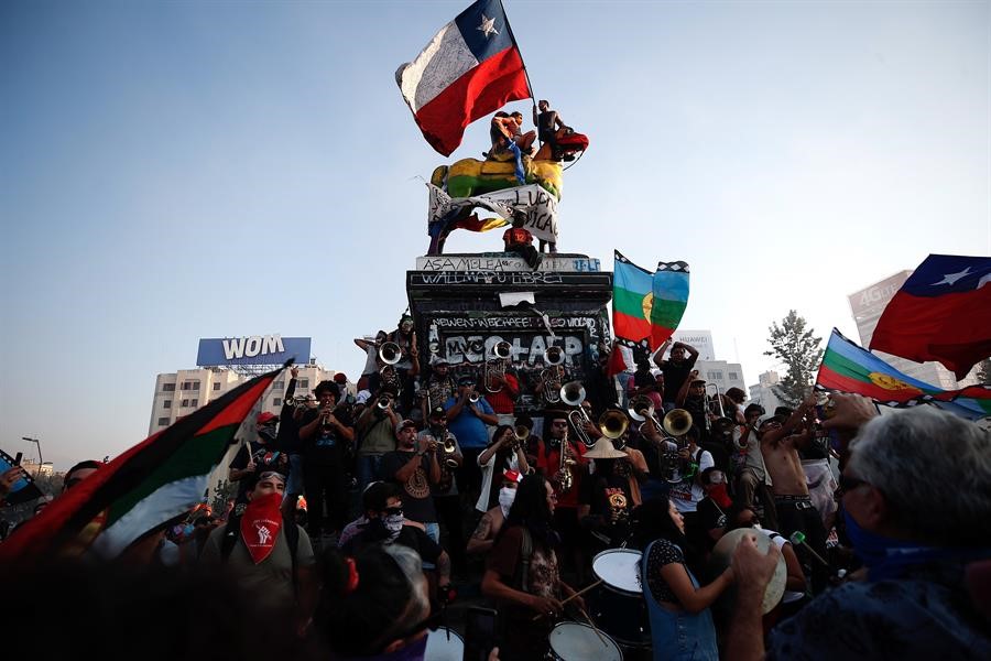  Volvemos a llamarnos pueblo: Chile y su camino hacia la Dignidad